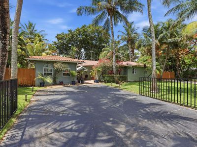 3000 Sherwood Boulevard