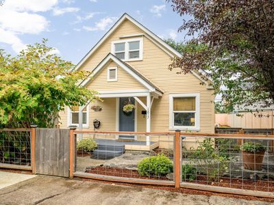 1817 W 9th Pl