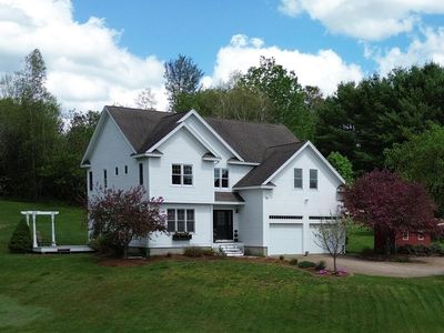 10 Meadow Drive