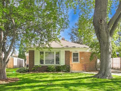 836 E Rockland Rd