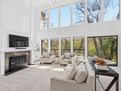 3718 Wooded Creek Dr