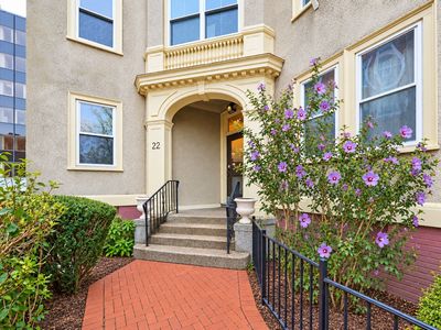 22 Centre St Unit 2