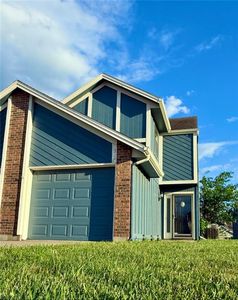 512 NE Brookwood Cir APT A