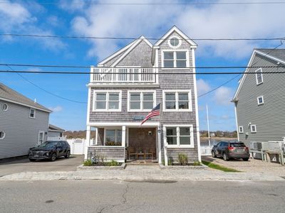 113 Bay Ave