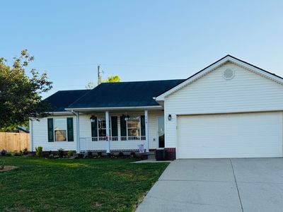 110 Buckingham Ln