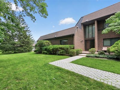 66 Chestnut Hill
