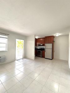 4071 N Dixie Highway #19