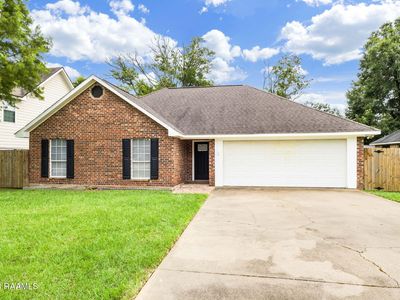 110 Cleopatra Ln