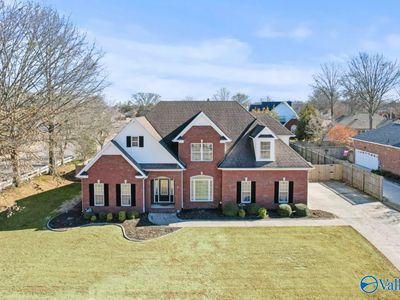 3102 Constitution Dr SW