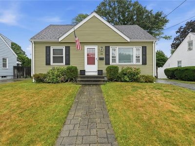 22 Yale Ave