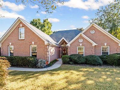 525 Silverberry Ln