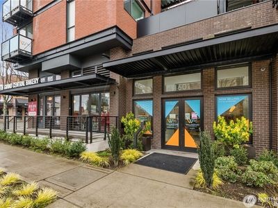 1601 N 45th Street #307