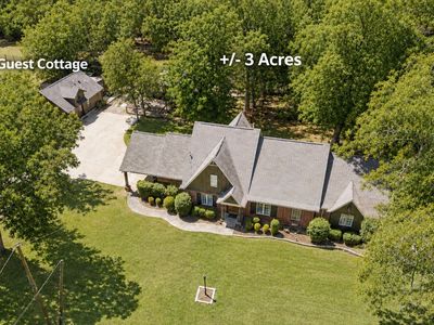 331 S Larkin Rd