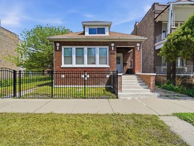 1518 E 73rd Pl