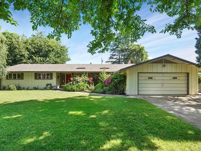2307 Estate Dr