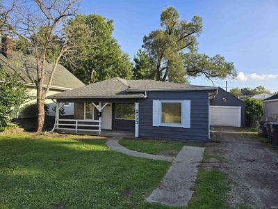 Property at 2713 Waynewood Dr, Fort Wayne, IN