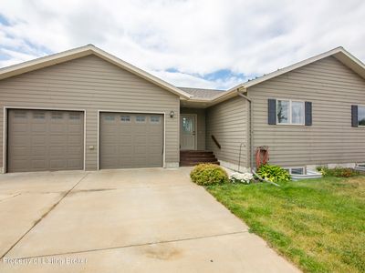 658 4th Ave SE