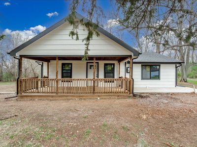 Property at 102 E Oak St, Douglass, KS