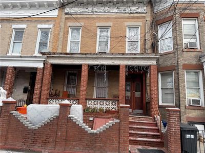 213 Autumn Ave