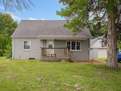 1606 Coyne Center Rd