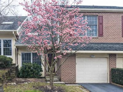 4 Willow Ct