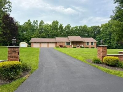 225 S Ridgewood Dr