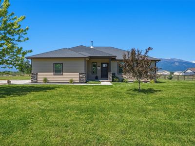 3190 Delaford Loop