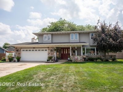 3028 Melrose Dr
