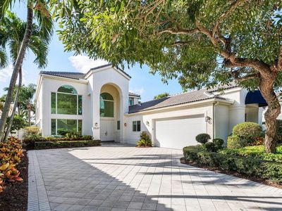 3537 NW Clubside Circle