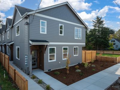 1126 NE 84th Ave