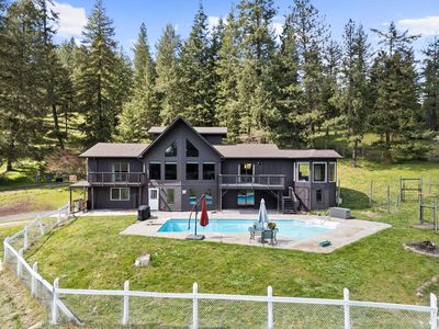 12808 N East Newman Lake Dr