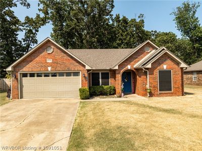 2528 Red Oak Dr