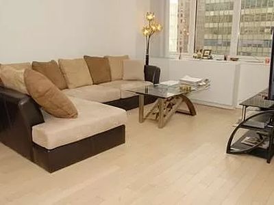 212 E 47th St APT 29B