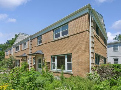 324 Asbury Ave