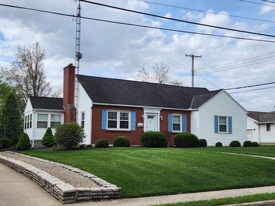 107 W Plum St