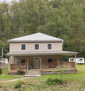 Property at 2262 Buffalo Creek Rd, Williamson, WV