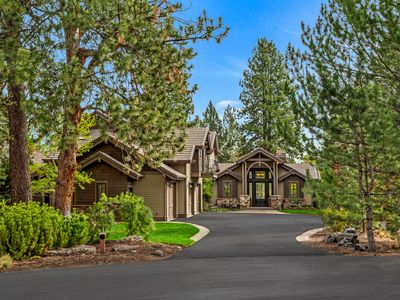 19570 Ball Butte Ct