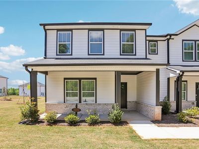 2222 Ashton Dr