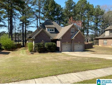 105 Willow Lake Ln