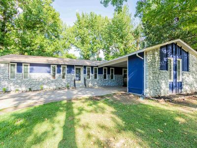1107 N Jeff Davis Ave