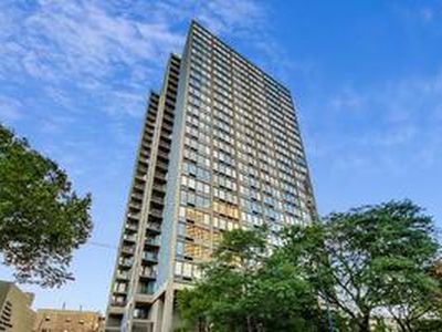 5320 N Sheridan Rd APT 2203