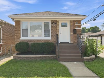 9314 S Colfax Ave