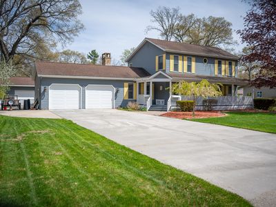 1086 Ivanhoe Dr