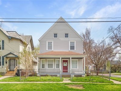 3225 W 38th St