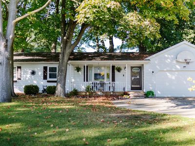 1231 Falling Brook Dr SE