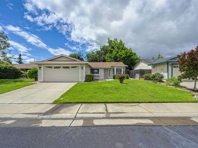 553 Oakborough Ave
