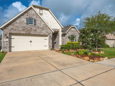 1851 Belle Pl