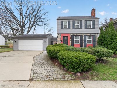 1802 W Farnum Ave