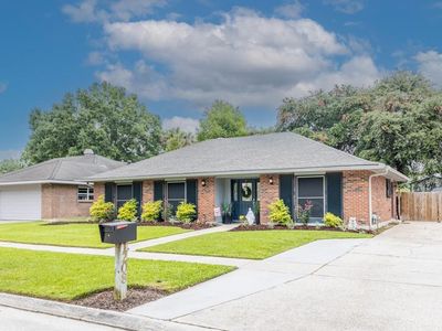 1208 Patriot Dr