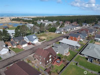 2612 Sea Crest Avenue N